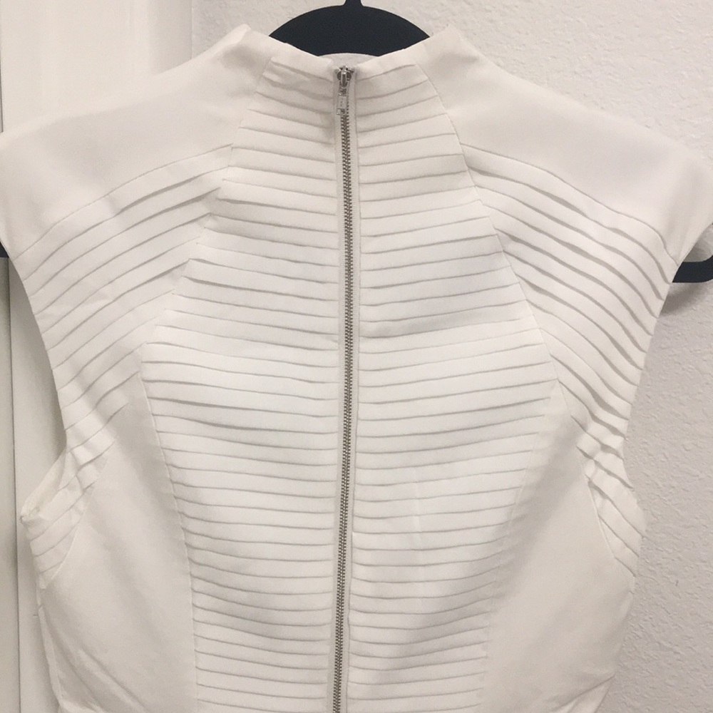 ✨ Moving sale 🚗- Cameo the Label White Slow Motion Mini Dress, Size M - Picture 8 of 12